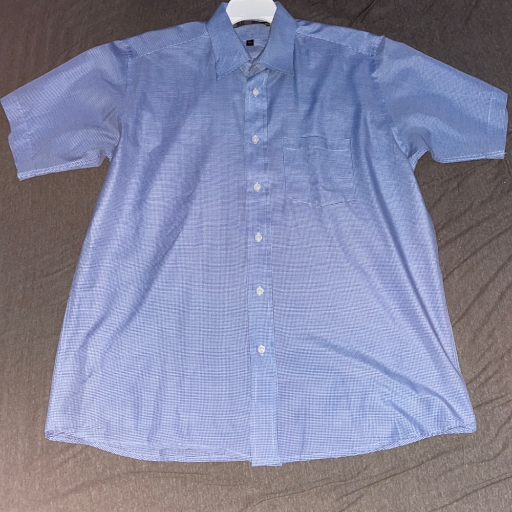 Oleg Cassini Button up Shirt